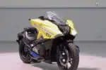 Essa moto da Yamaha não cai e promete acabar com os corpos ralados (Foto: Reprodução)