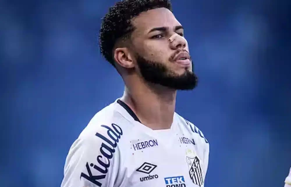 Nathan, jogador de futebol do Santos (Foto: Reprodução/ Raul Baretta/ Santos FC)
