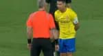 Cristiano Ronaldo perde a paciência, grita e enfrenta árbitro (Foto: Reprodução)