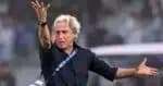 Ex-técnico do Flamengo, Jorge Jesus, comanda hoje o Al-Hilal (Foto: Reprodução/ Reuters)