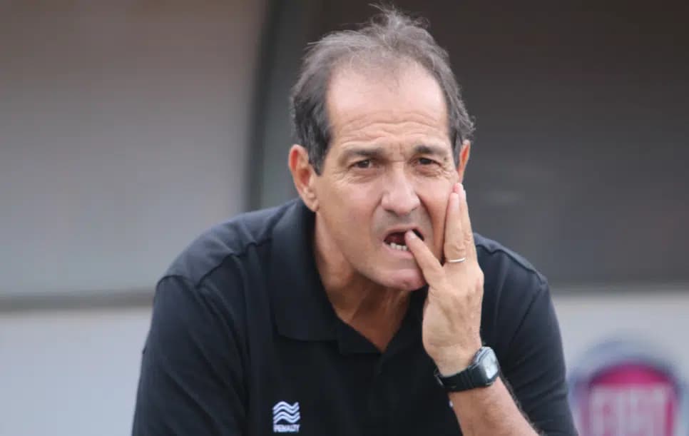 Muricy, coordenador de futebol do São Paulo, não ficou quieto e detonou a CBF publicamente (Foto: Reprodução)