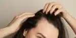 Mulher exibindo os cabelos grisalhos (Imagem Reprodução Internet)