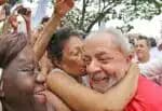 Lula com povo (Foto: Foto: Ricardo Stuckert)
