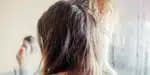 Oleosidade capilar? Veja como deixar o seu cabelo impecável (Foto: iStock/Maryviolet)