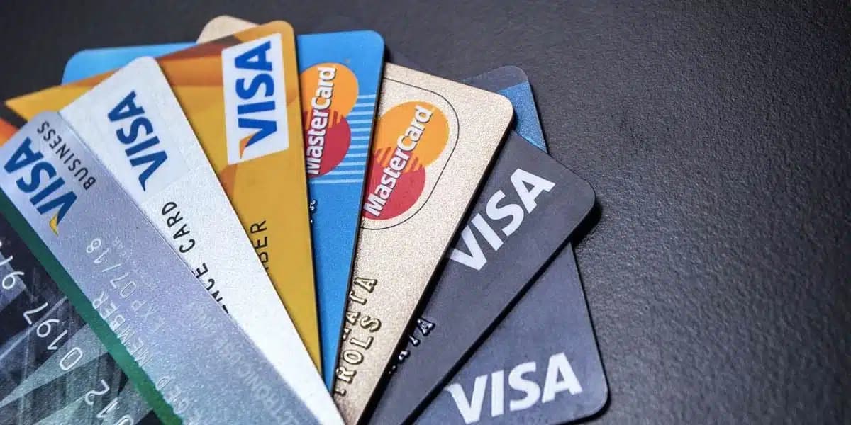 Nova lei de cartão de crédito promete resgatar finanças brasileiras