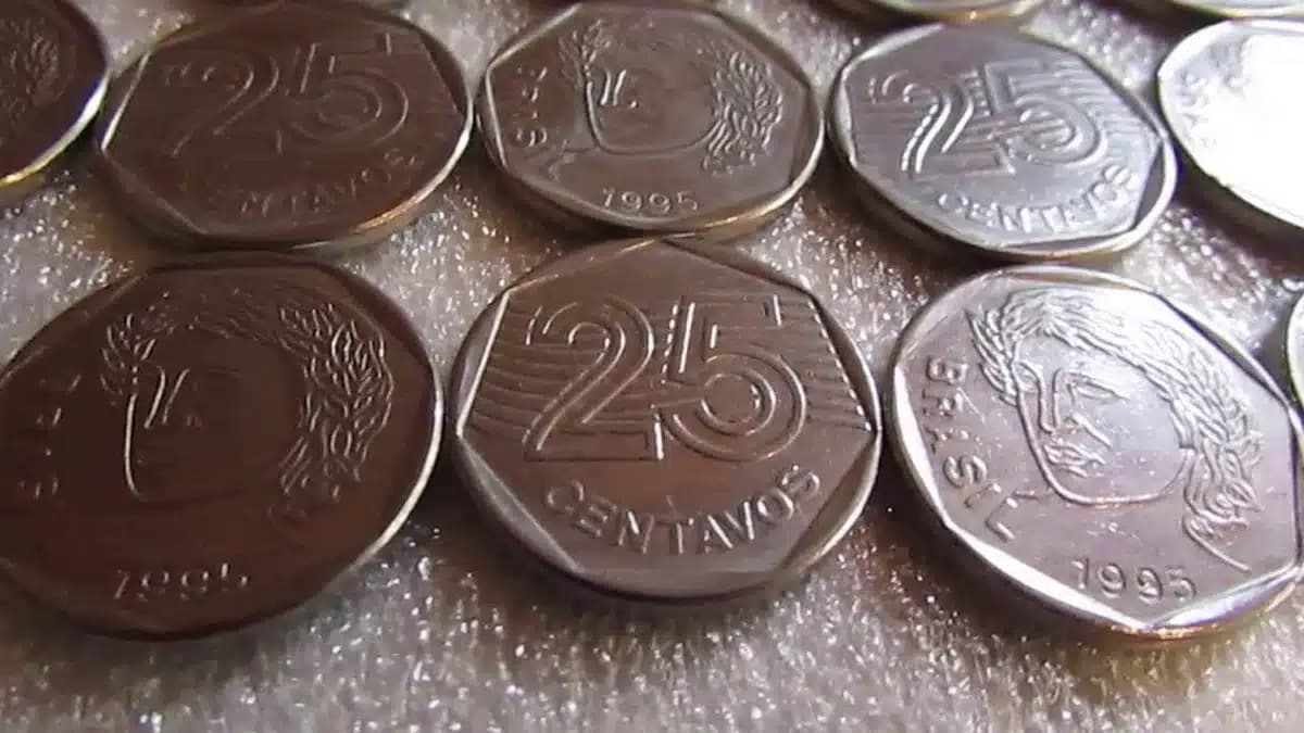 Primeira família do Real das moedas de 25 centavos (Foto: Reprodução/ Internet)
