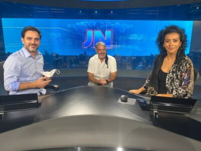 William Bonner recebe os novos âncoras do Jornal Nacional; Globo confirma substitutos