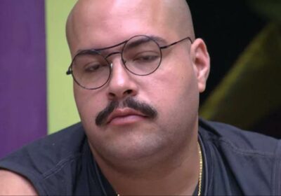 BBB22: Tiago Abravanel perde R$ 30 mil após desistir do reality show