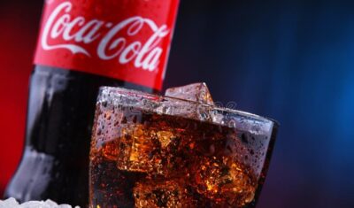 Atenção! Coca-Cola toma decisão e emite comunicado que deixa seus consumidores brasileiros preocupados