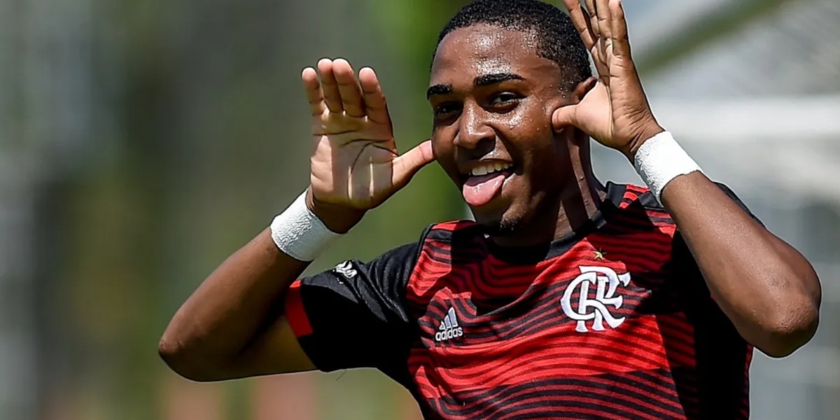 Lorran, jogador do Flamengo,de 17 anos (Foto: Reprodução/ CRF)