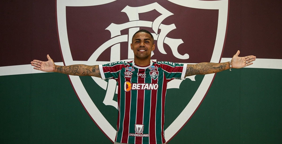 Douglas Costa é o novo reforço anunciado e garantido do Fluminense (Foto: Reprodução/ Divulgação/ FFC)