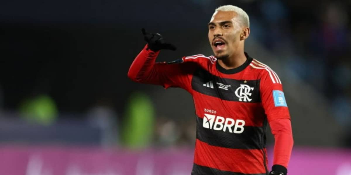 O jogador de futebol deve deixar o clube carioca e  fechar com o Timão ainda essa semana (Foto: Getty Images)