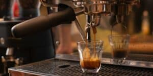 7 curiosidades sobre o café expresso que você precisa saber antes de tomar sua próxima xícara