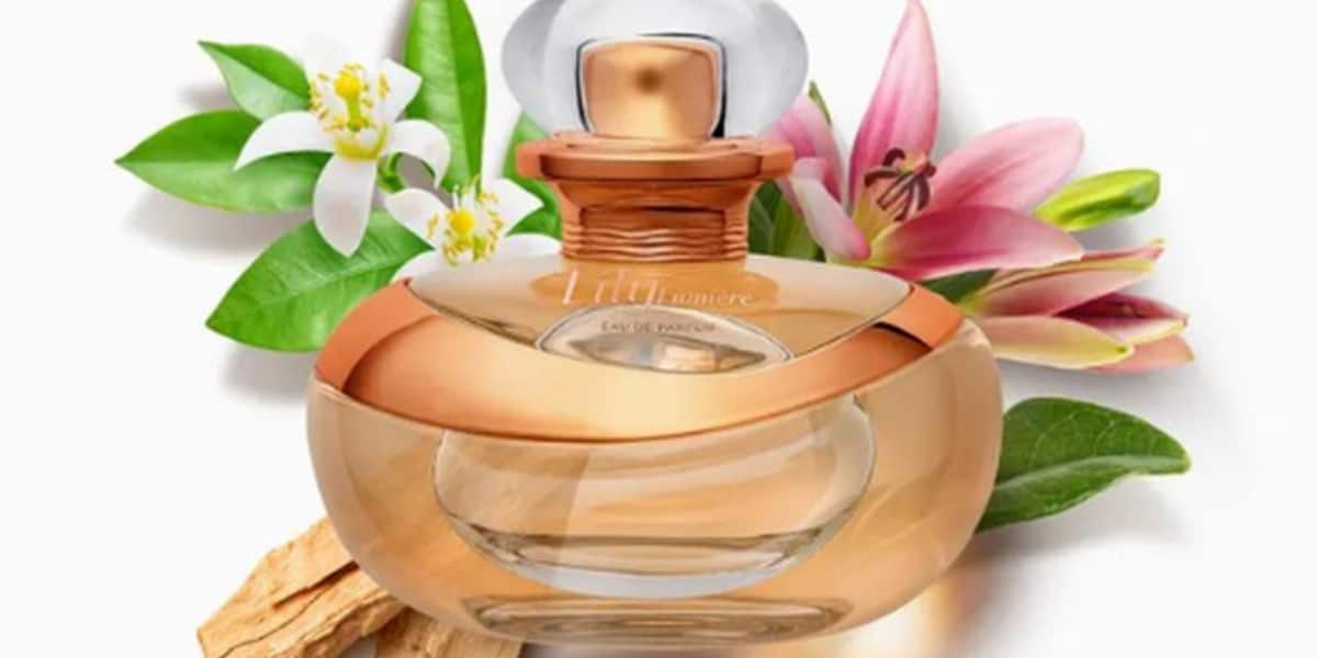 Lily Lumière Eau de Parfum, fragrância da Boticário que gruda na pele o dia todo (Imagem Reprodução cmoutlet)