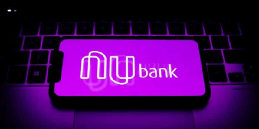 Nubank faz confirmação e anuncia pagamento extra (Foto: Jakub Porzycki/NurPhoto/Getty Images)