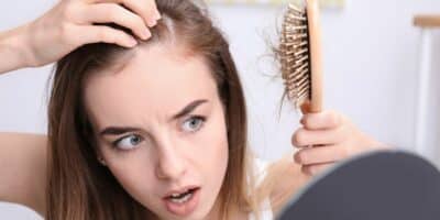 Esse truque caseiro com apenas UM ingrediente vai combater a queda de cabelo de forma simples e eficaz