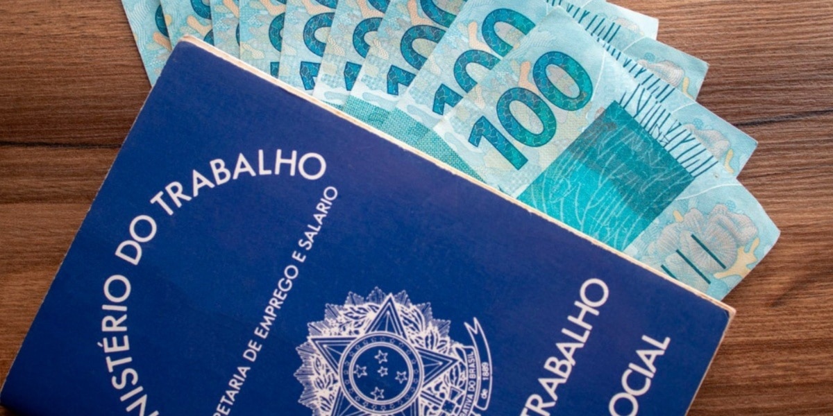 Novo valor do salário mínimo 2025 vaza e brasileiros se surpreendem (Imagem Reprodução Google)