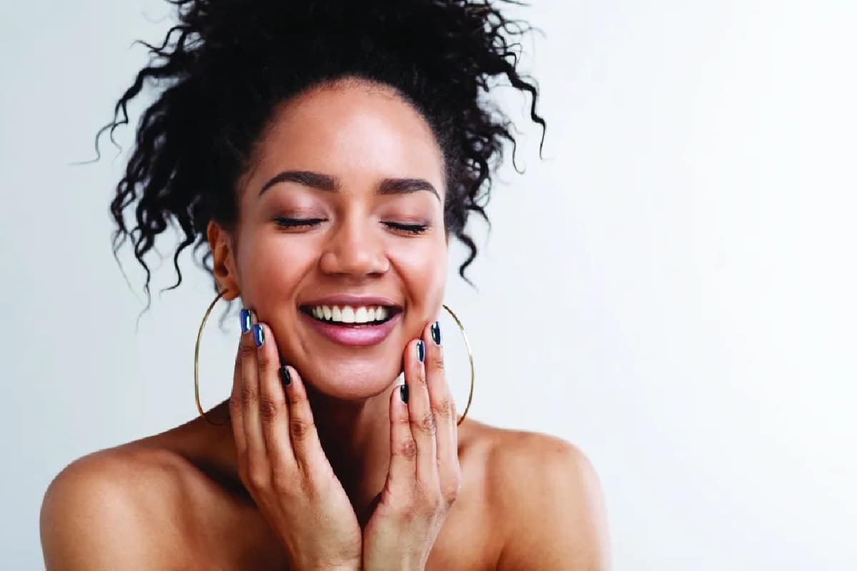 Fique com a pele linda com esse tônico facial antienvelhecimento pode te ajudar no dia a dia (Foto: Getty Images)