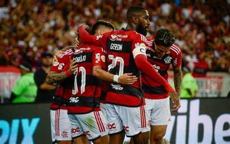 Lucas Moura cita rival como time que dá medo na Libertadores